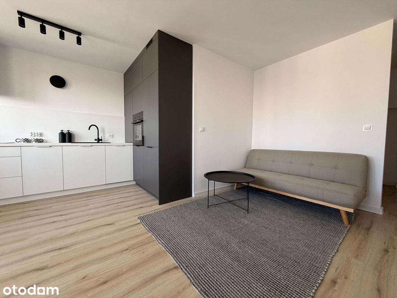 Penthouse na Wyszka z tarasem plus balkonem dwa pokoje - prywatnie