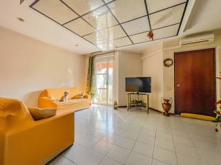 Villa a schiera via Berlino, Inghilterra - Zona 167, Aprilia