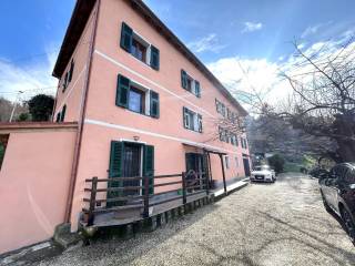 Appartamento in villa via Chiesa Costa Favareto 2, Serra Riccò